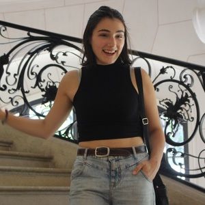 Meet your Posher, Helen